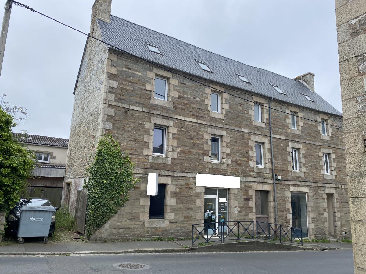 Immeuble 360 m² · à Lannion · 360 m² · 940 500 €
