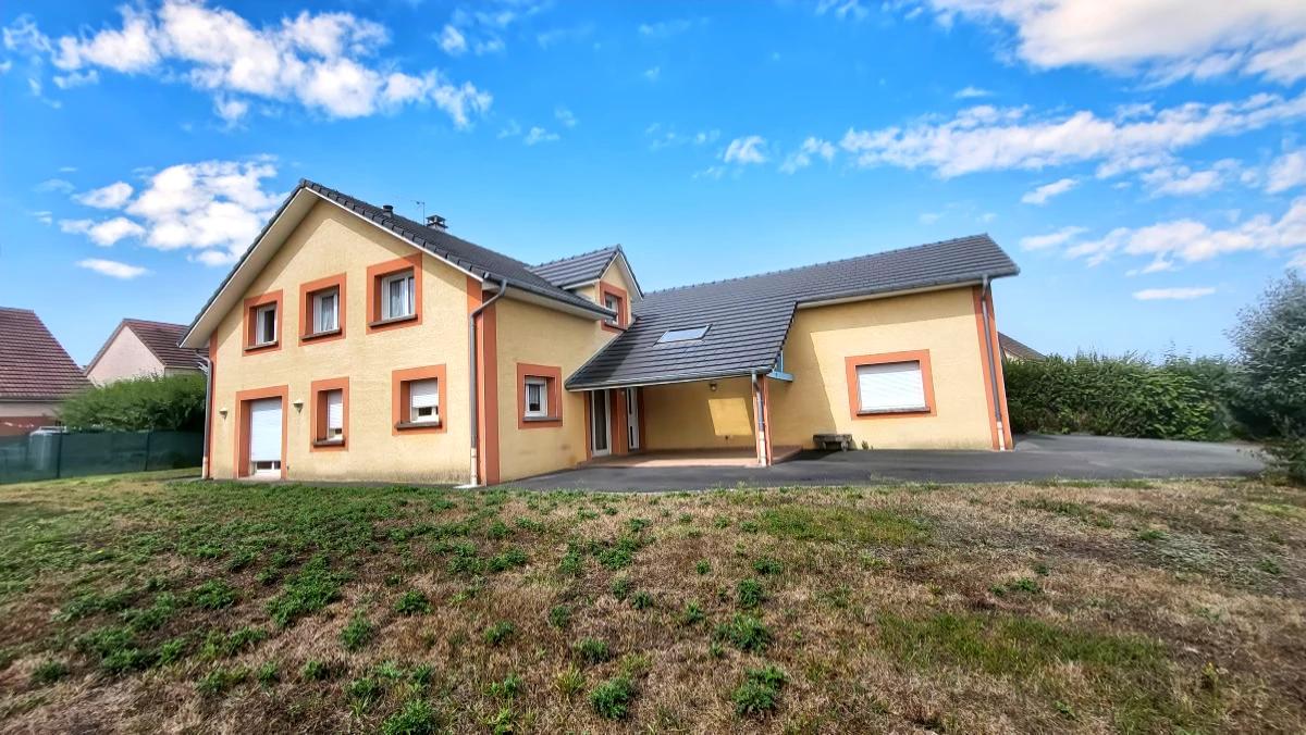 Maison 9 pièces 216 m² · à Voujeaucourt · 216 m² · 246 750 €
