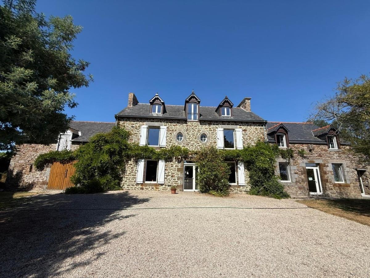 Maison 9 pièces 276 m² · à Mont-Dol · 276 m² · 587 480 €