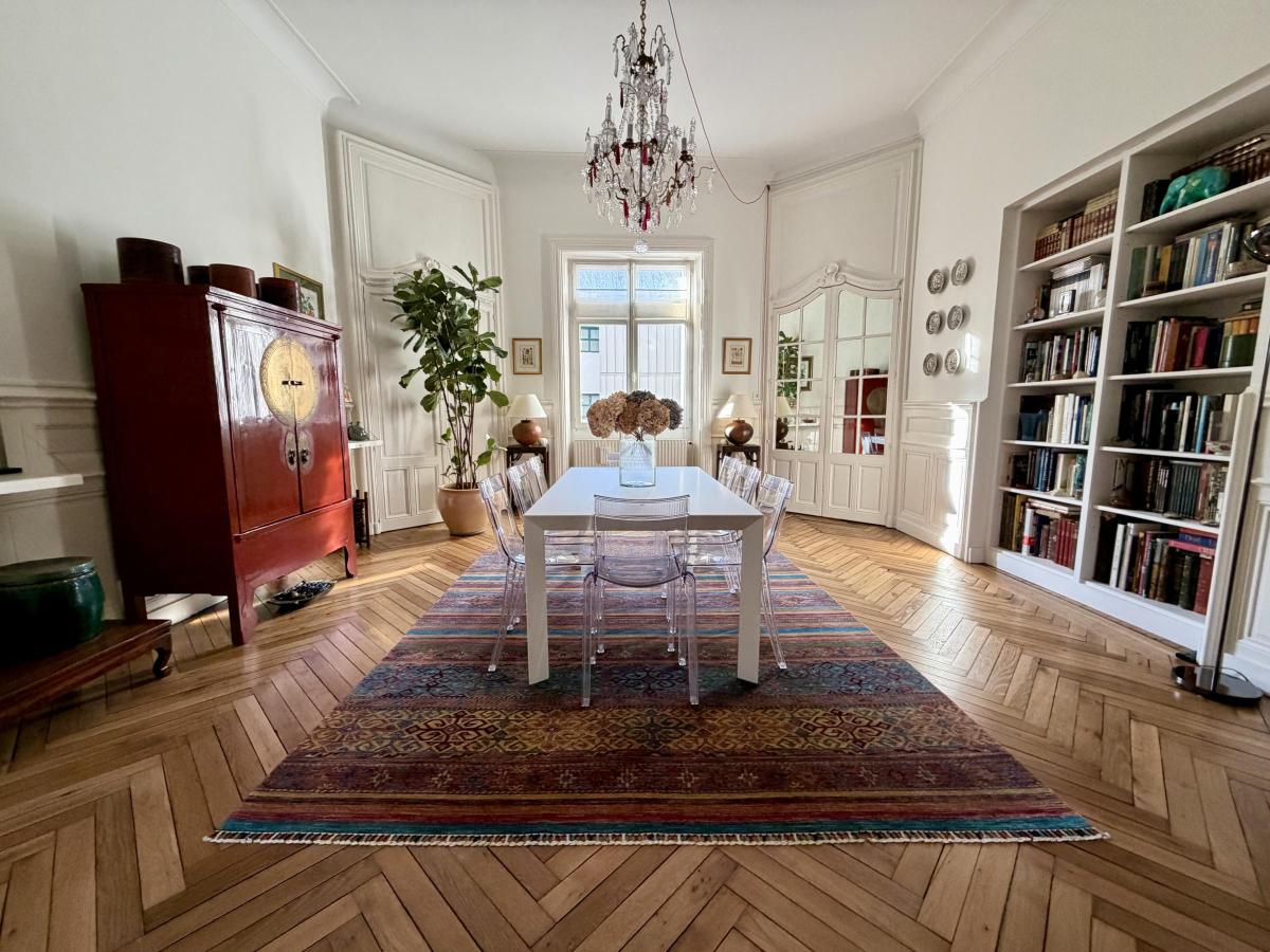 Appartement 5 pièces 168 m² · à Nantes · 168,4 m² · 622 000 €