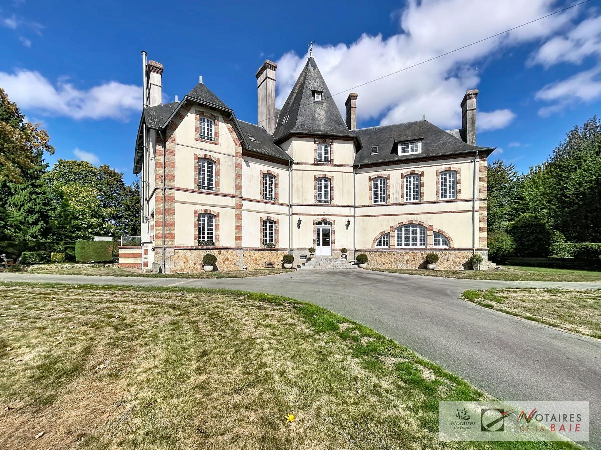 Maison 15 pièces 450 m² · à Gomené · 450 m² · 450 000 €