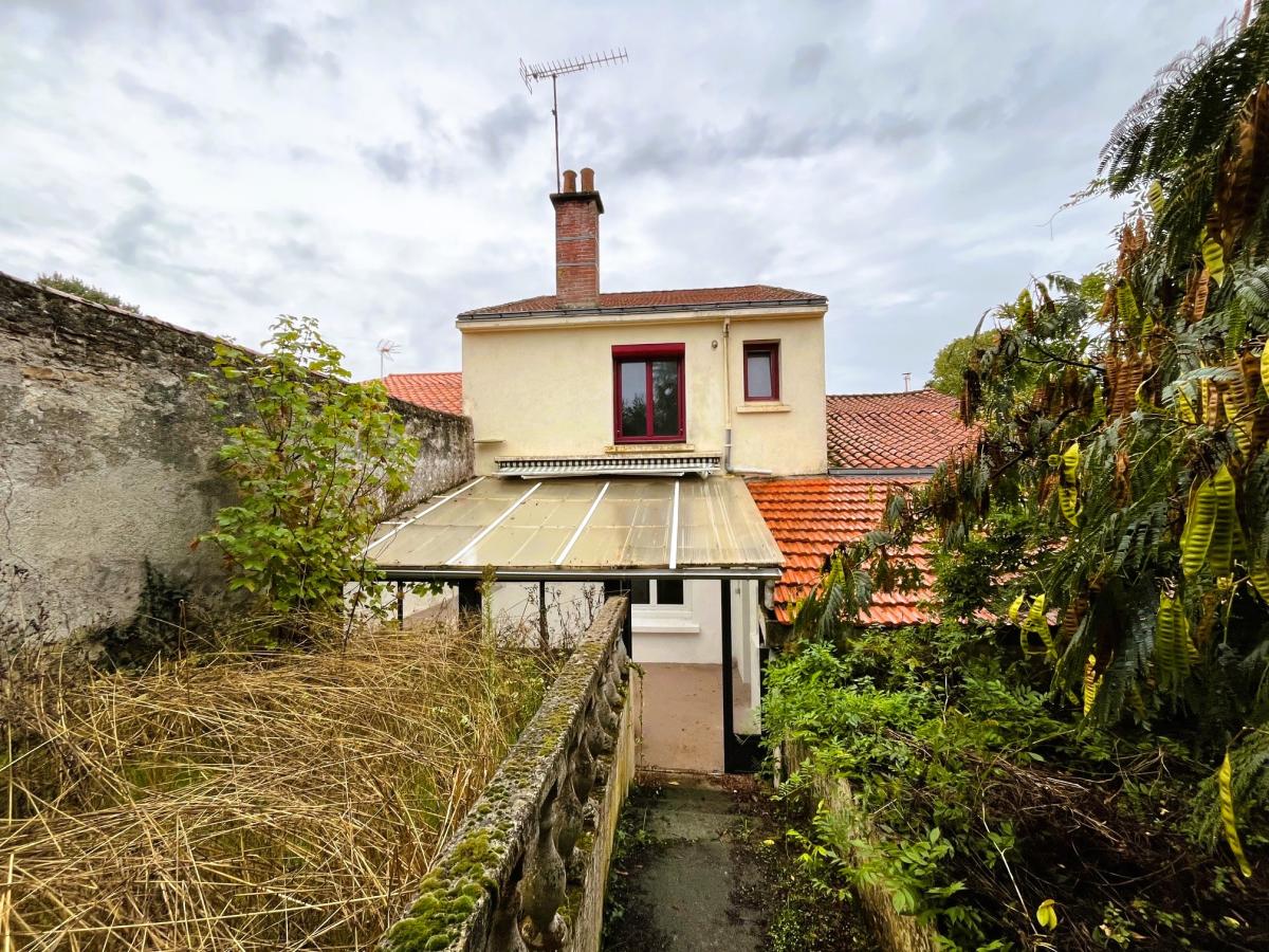 Maison 5 pièces 94 m² · à Saint-Vincent-Sterlanges · 94 m² · 107 000 €