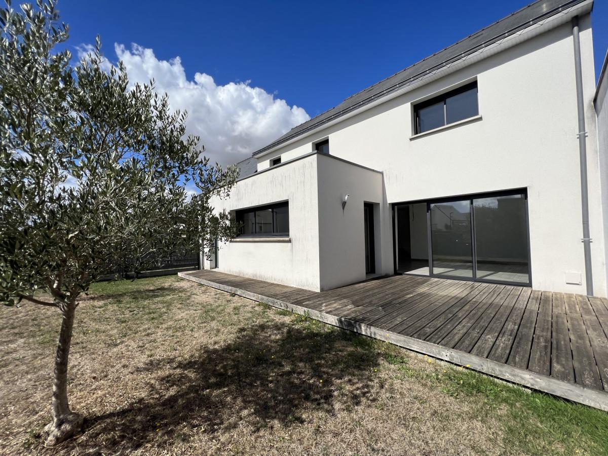 Maison 6 pièces 126 m² · à Châteaugiron · 126 m² · 368 530 €