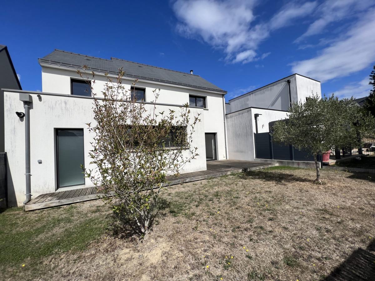 Maison 6 pièces 126 m² · à Châteaugiron · 126 m² · 348 260 €
