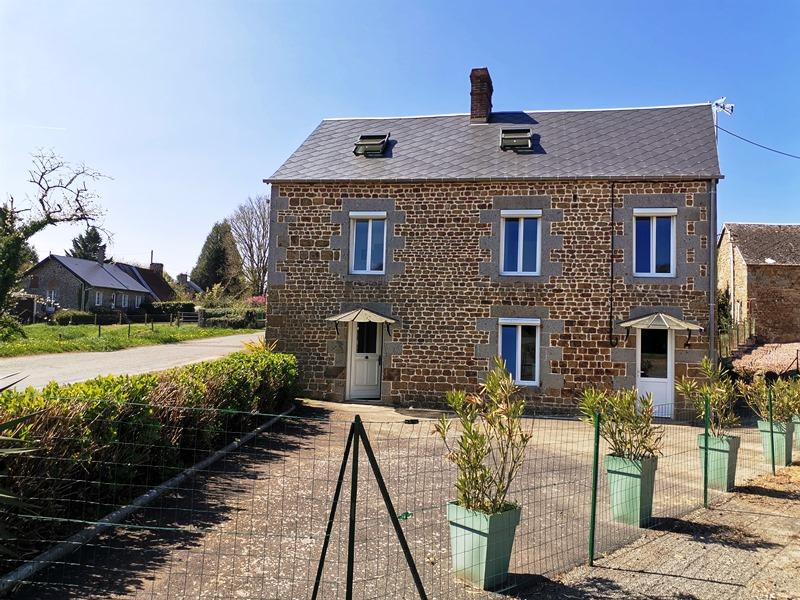 Maison 8 pièces 140 m² · à Athis-Val de Rouvre · 140 m² · 178 400 €