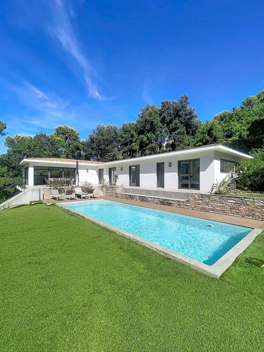 Maison 6 pièces 213 m² · à Biot · 213 m² · 1 323 000 €