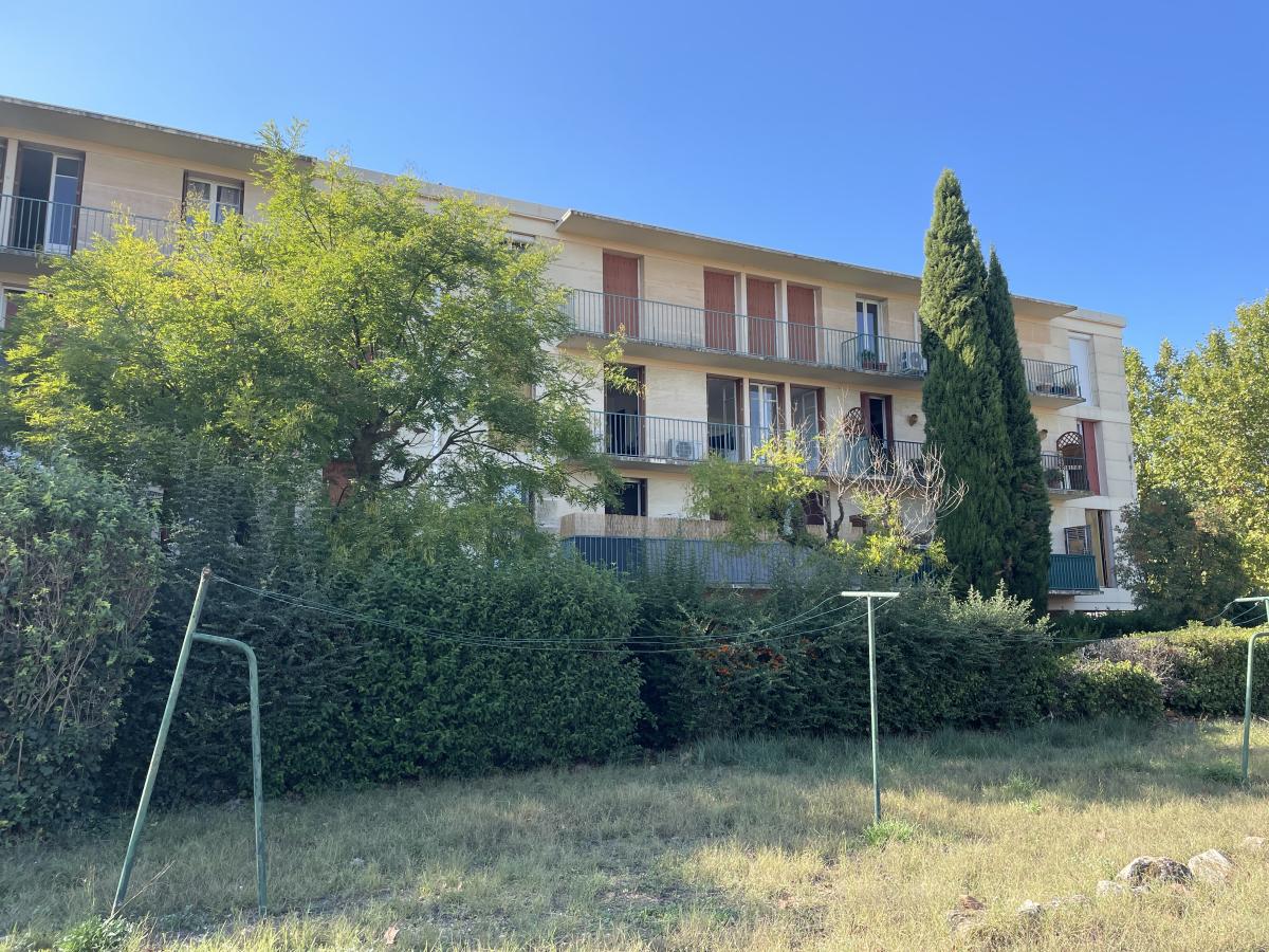Appartement 3 pièces 77 m² · à Saint-Andiol · 77 m² · 116 000 €