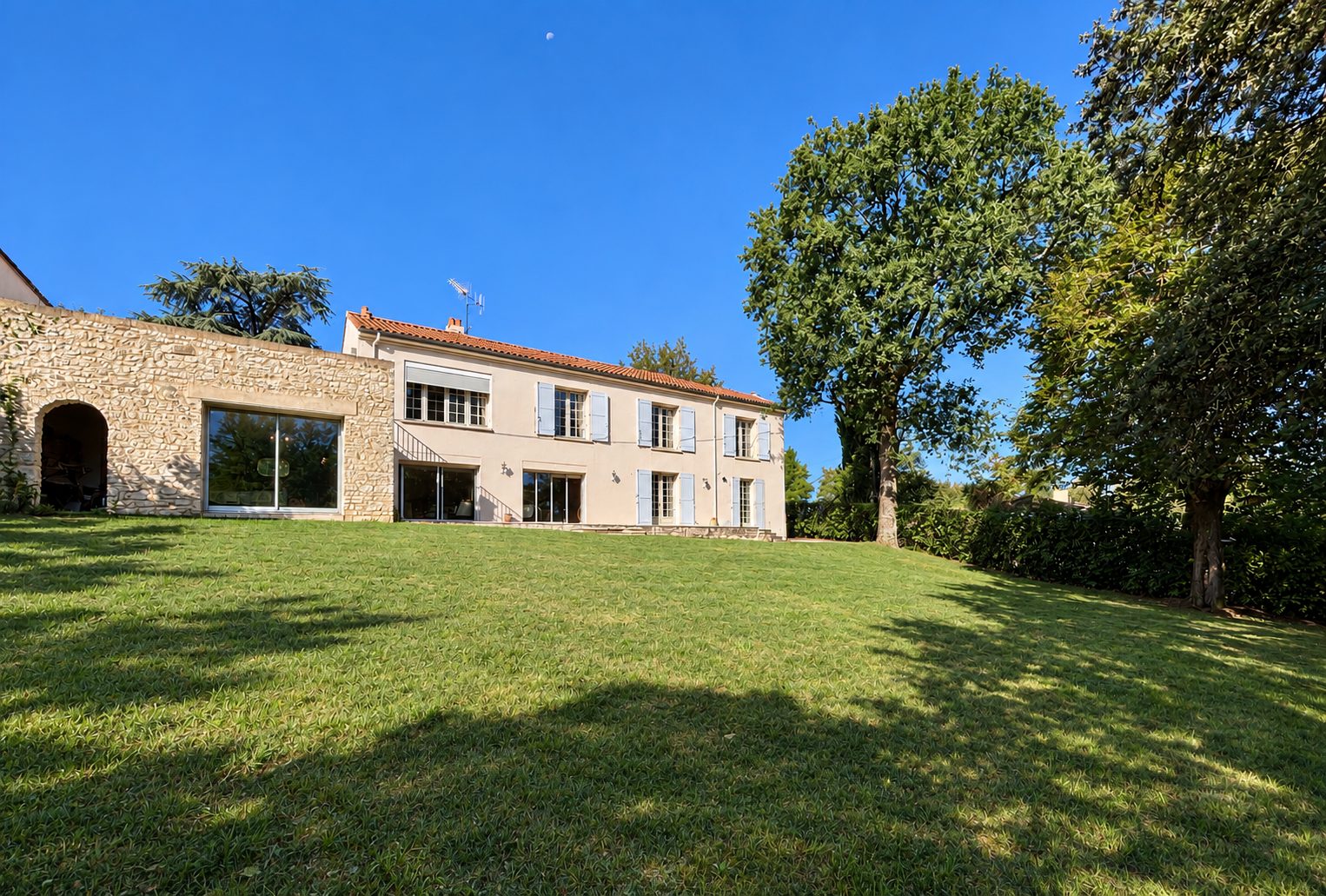 Maison 6 pièces 263 m² · à Niort · 263 m² · 375 000 €