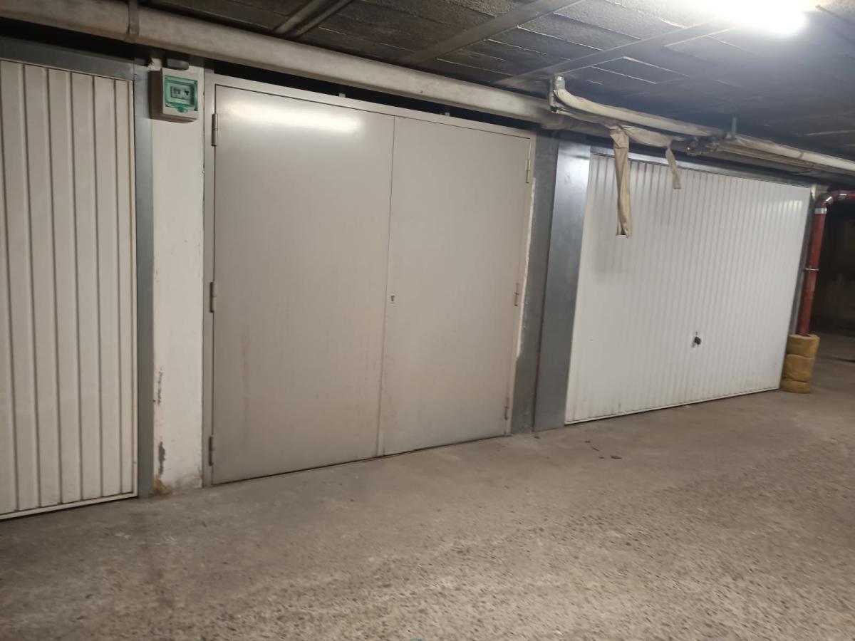 Parking 15 m² · à Antibes · 15 m² · 30 000 €
