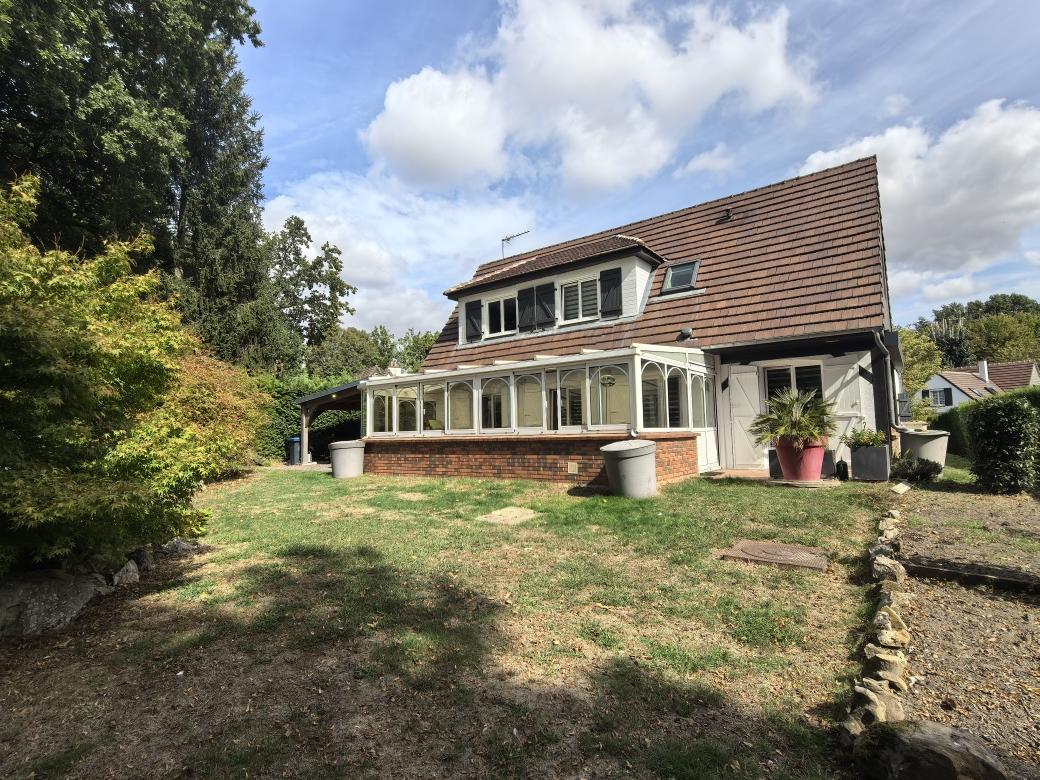 Maison 6 pièces 131 m² · à Montagny-en-Vexin · 131 m² · 355 000 €