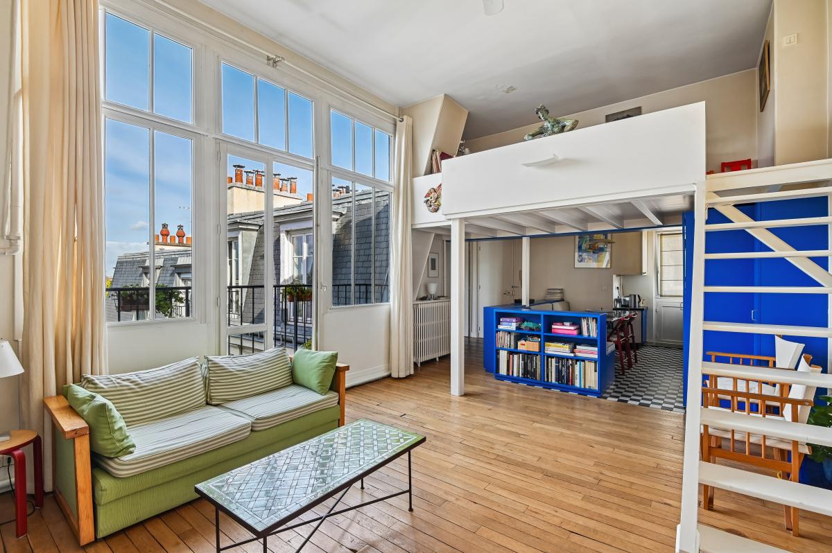 Appartement 4 pièces 82 m² · à Paris 18e Arrondissement · 81,9 m² · 998 000 €