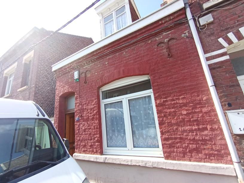 Maison 5 pièces 71 m² · à Lille · 70,7 m² · 126 600 €