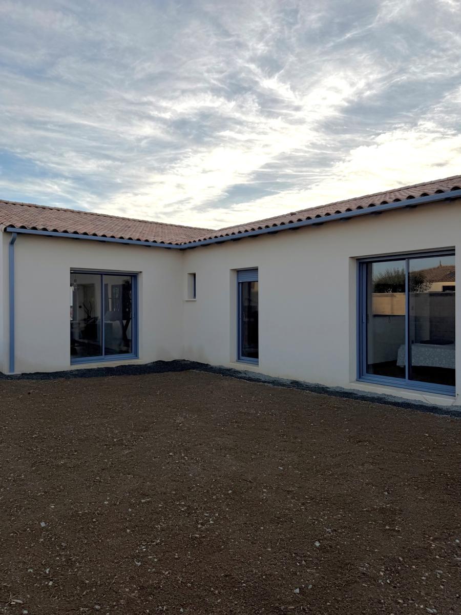 Maison 5 pièces 123 m² · à Coulon · 123 m² · 421 000 €