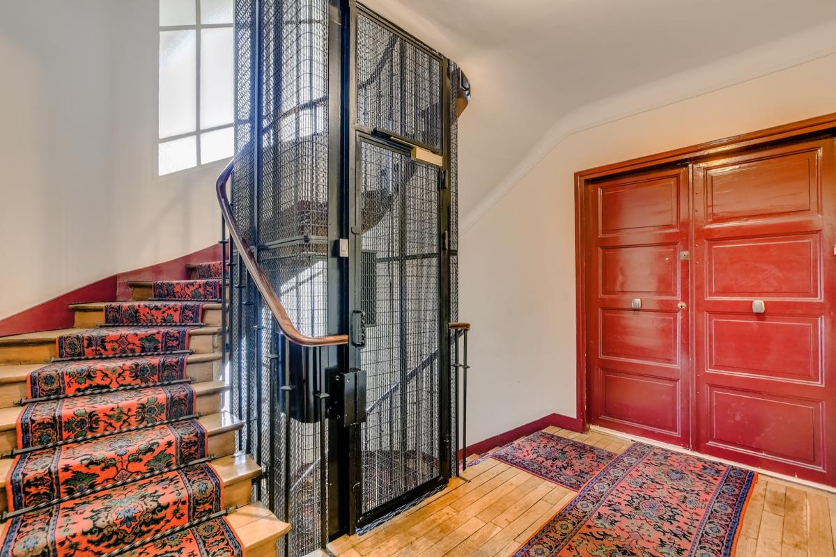 Appartement 4 pièces 115 m² · à Neuilly-sur-Seine · 114,6 m² · 1 150 000 €