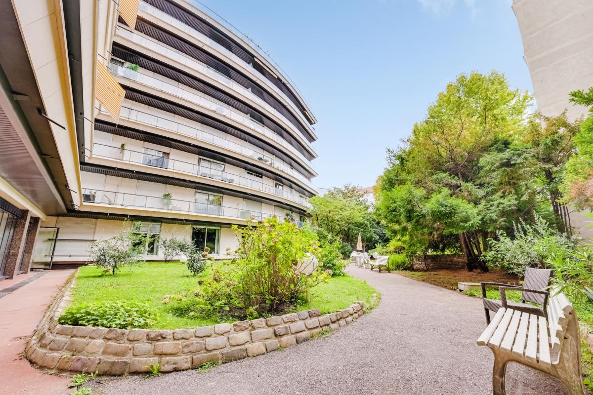 Appartement 4 pièces 96 m² · à Neuilly-sur-Seine · 96,3 m² · 1 190 000 €