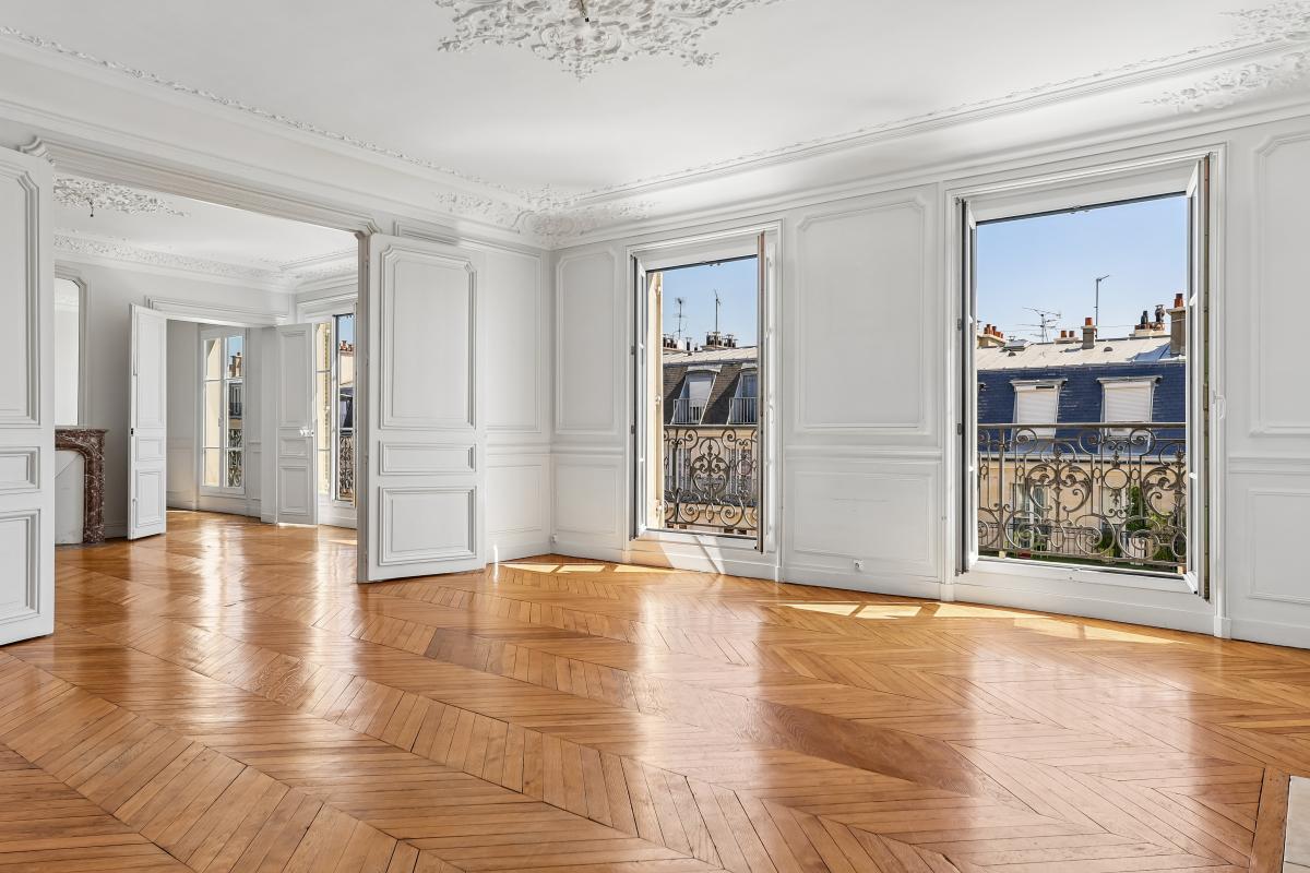 Appartement 5 pièces 145 m² · à Paris 8e Arrondissement · 145,4 m² · 1 980 000 €