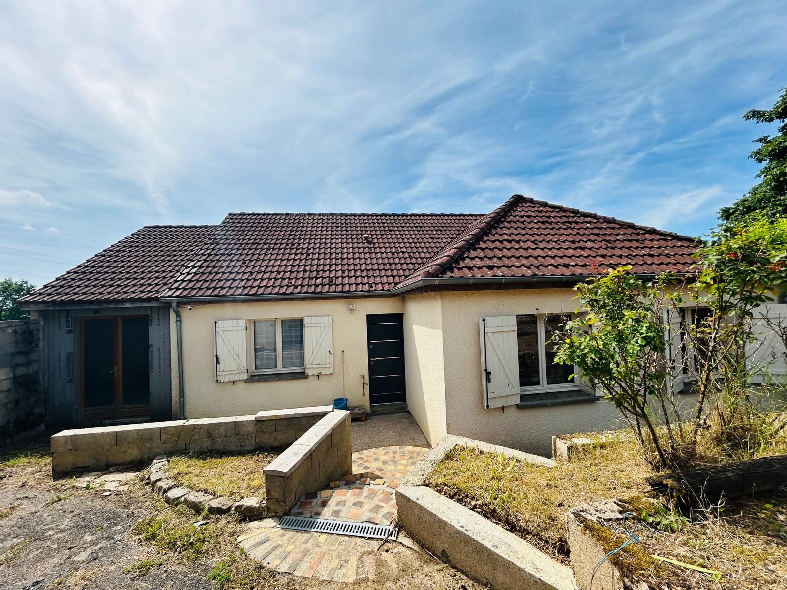 Maison 5 pièces 120 m² · à Villeneuve-sur-Yonne · 120 m² · 149 000 €