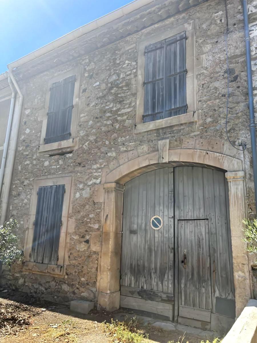 Maison 4 pièces 153 m² · à Bize-Minervois · 153 m² · 90 000 €