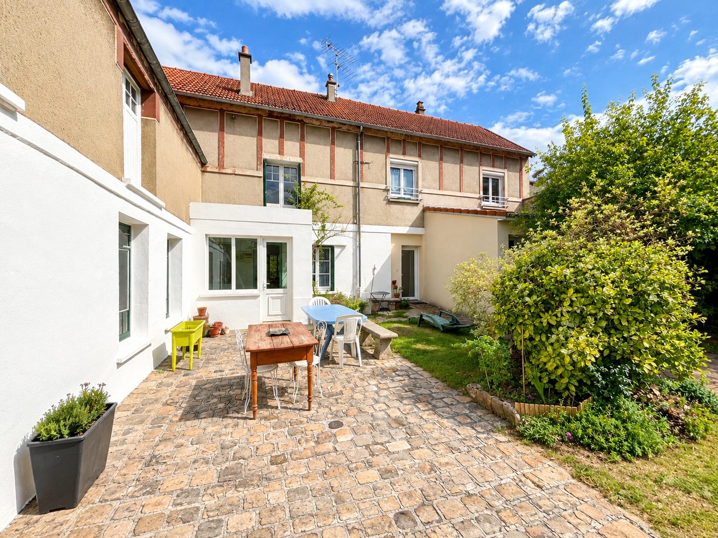 Maison 6 pièces 218 m² · à Montesson · 218 m² · 676 000 €
