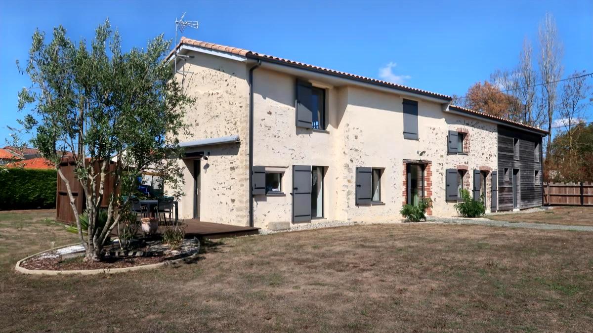 Maison 180 m² · à Mouchamps · 180 m² · 304 500 €