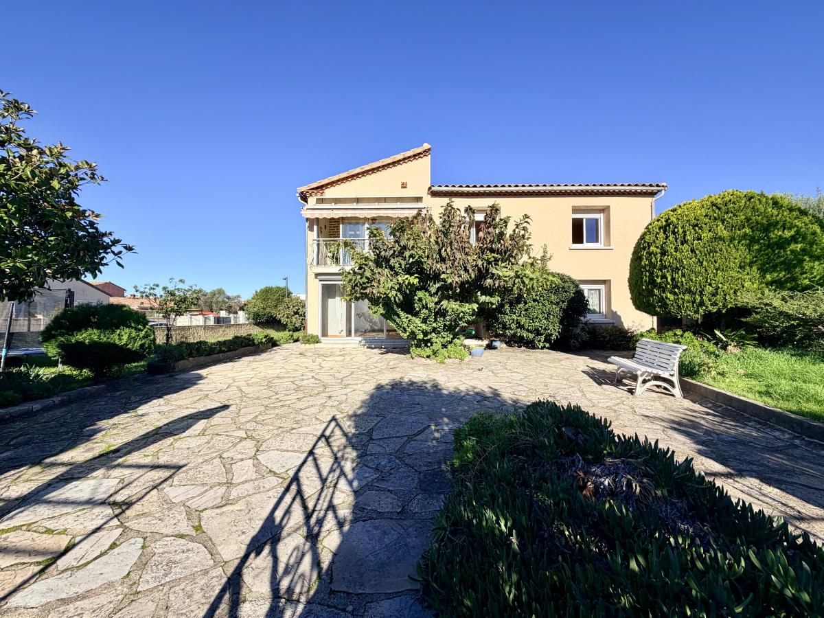 Maison 8 pièces 217 m² · à Pérols · 217 m² · 725 500 €