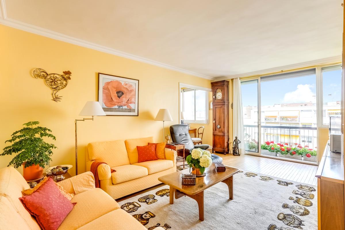 Appartement 3 pièces 75 m² · à Paris 17e Arrondissement · 75,4 m² · 430 000 €