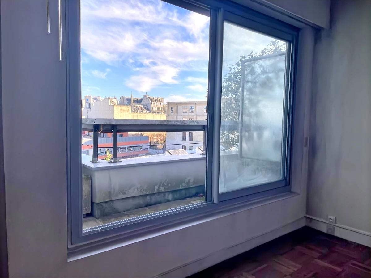 Appartement 1 pièce 34 m² · à Paris 10e Arrondissement · 34,4 m² · 285 000 €
