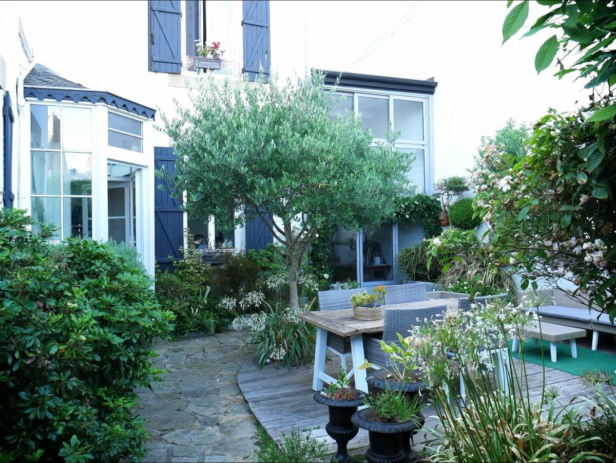Maison 7 pièces 141 m² · à Concarneau · 141 m² · 644 800 €