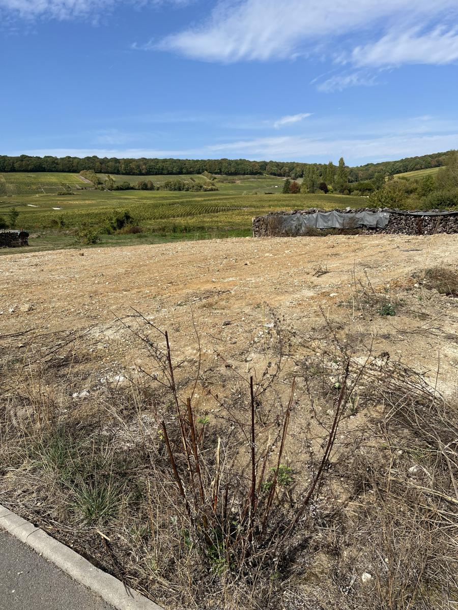 FLEURY-LA-RIVIERE · à Fleury-la-Rivière · 63 600 €