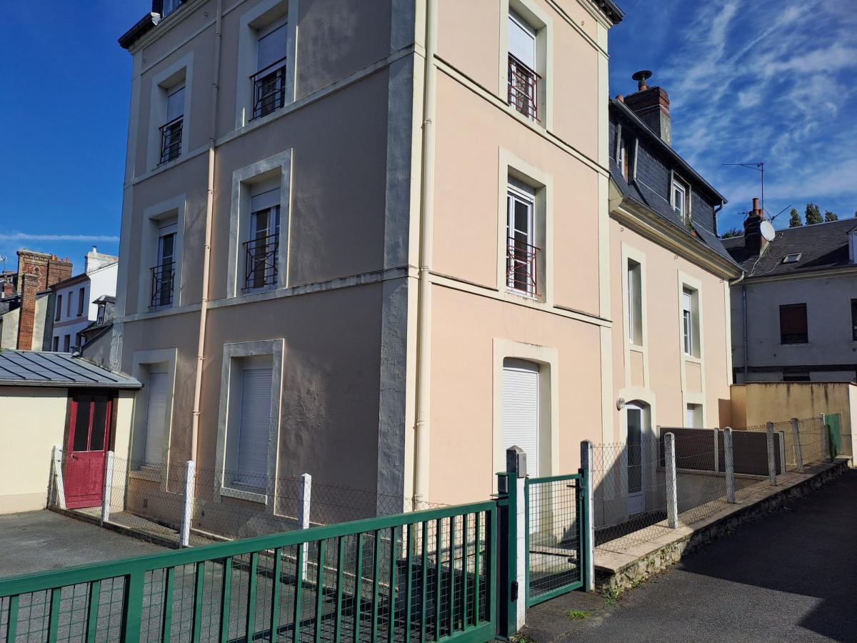 Appartement 3 pièces 81 m² · à Lisieux · 81,2 m² · 740 €/mois