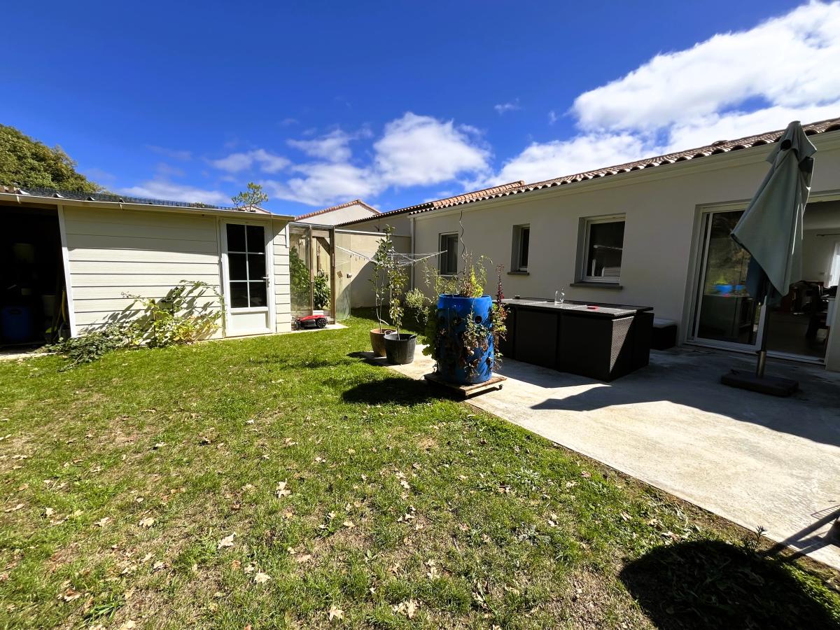 Maison 4 pièces 83 m² · à Saint-Père-en-Retz · 82,8 m² · 292 650 €