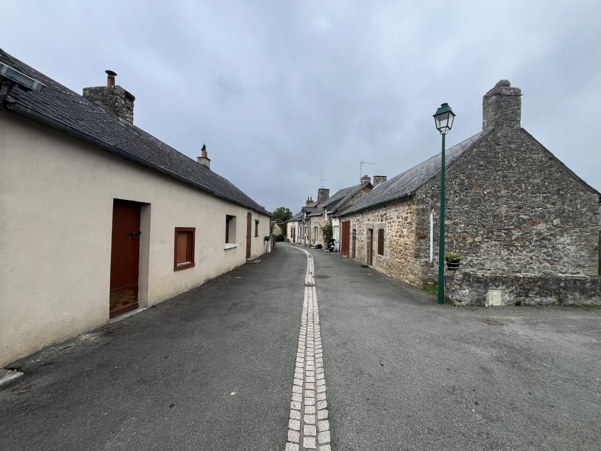 Maison 72 m² · à Mézangers · 72 m² · 57 970 €