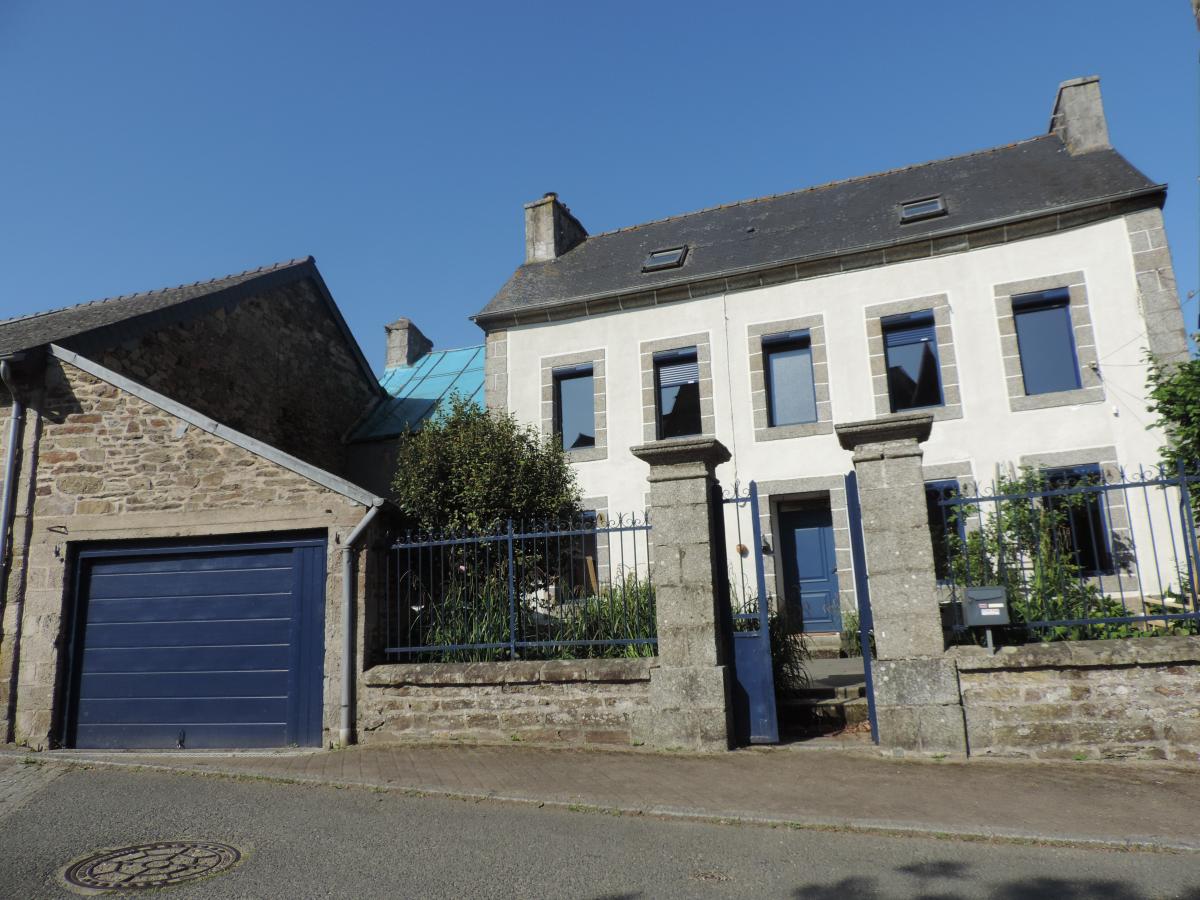 Maison 6 pièces 108 m² · à Belle-Isle-en-Terre · 108 m² · 219 540 €
