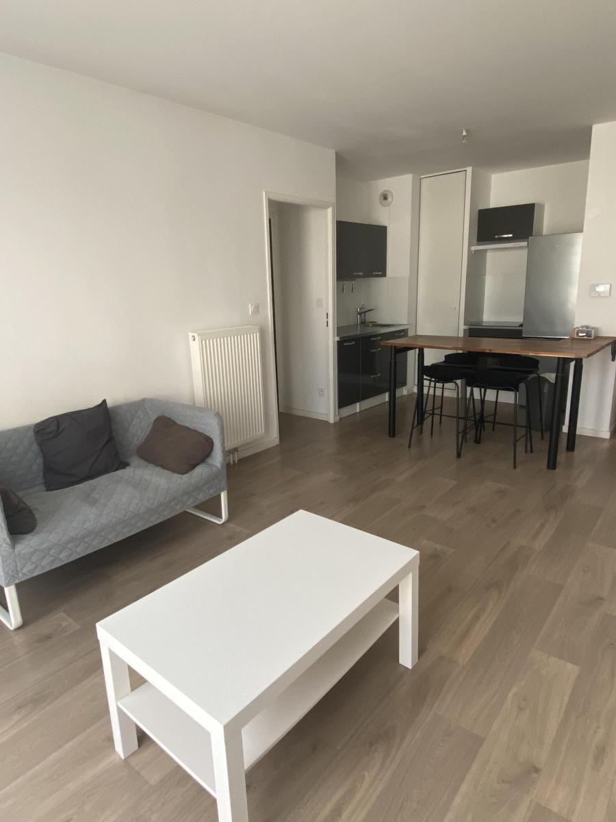 Appartement 2 pièces 44 m² · à Loos · 43,8 m² · 675 €/mois