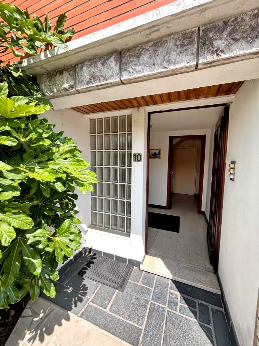 Immeuble 3 pièces 190 m² · à Coulogne · 190 m² · 296 400 €