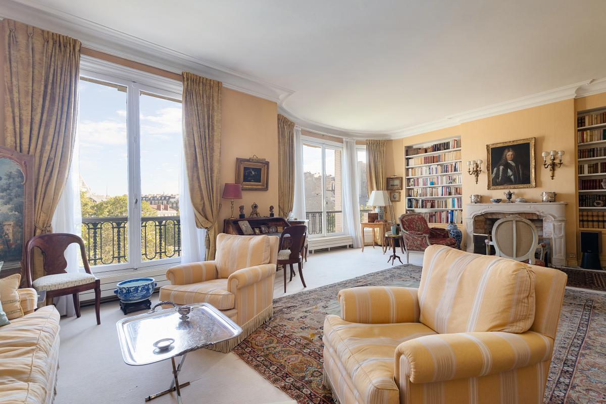 Appartement 4 pièces 176 m² · à Paris 7e Arrondissement · 176,3 m² · 2 950 000 €