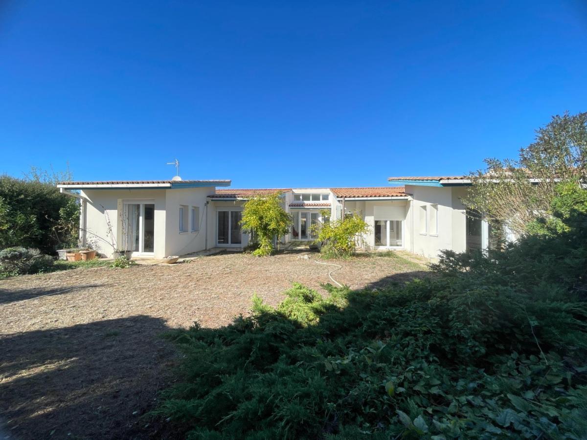 Maison 5 pièces 156 m² · à Saint-Rogatien · 156 m² · 476 100 €