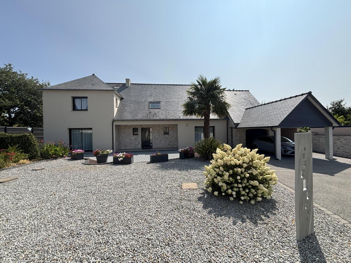 Maison 7 pièces 228 m² · à Kervignac · 228 m² · 726 640 €