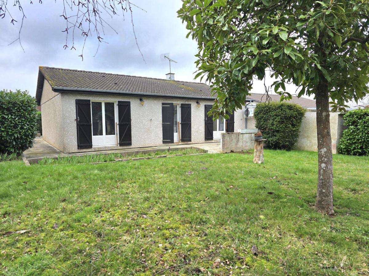 Maison 4 pièces 94 m² · à Vierzon · 93,6 m² · 106 664 €
