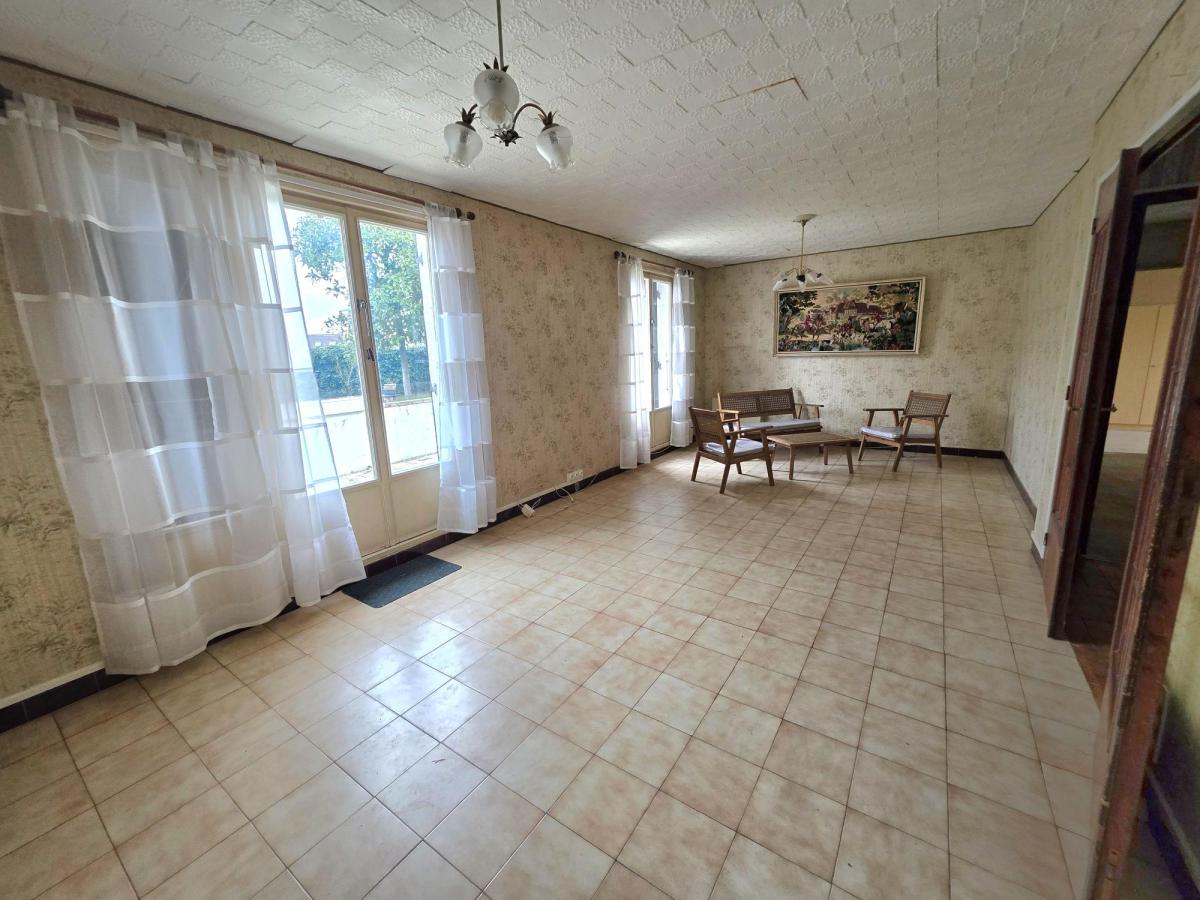 Maison 4 pièces 94 m² · à Vierzon · 93,6 m² · 99 497 €