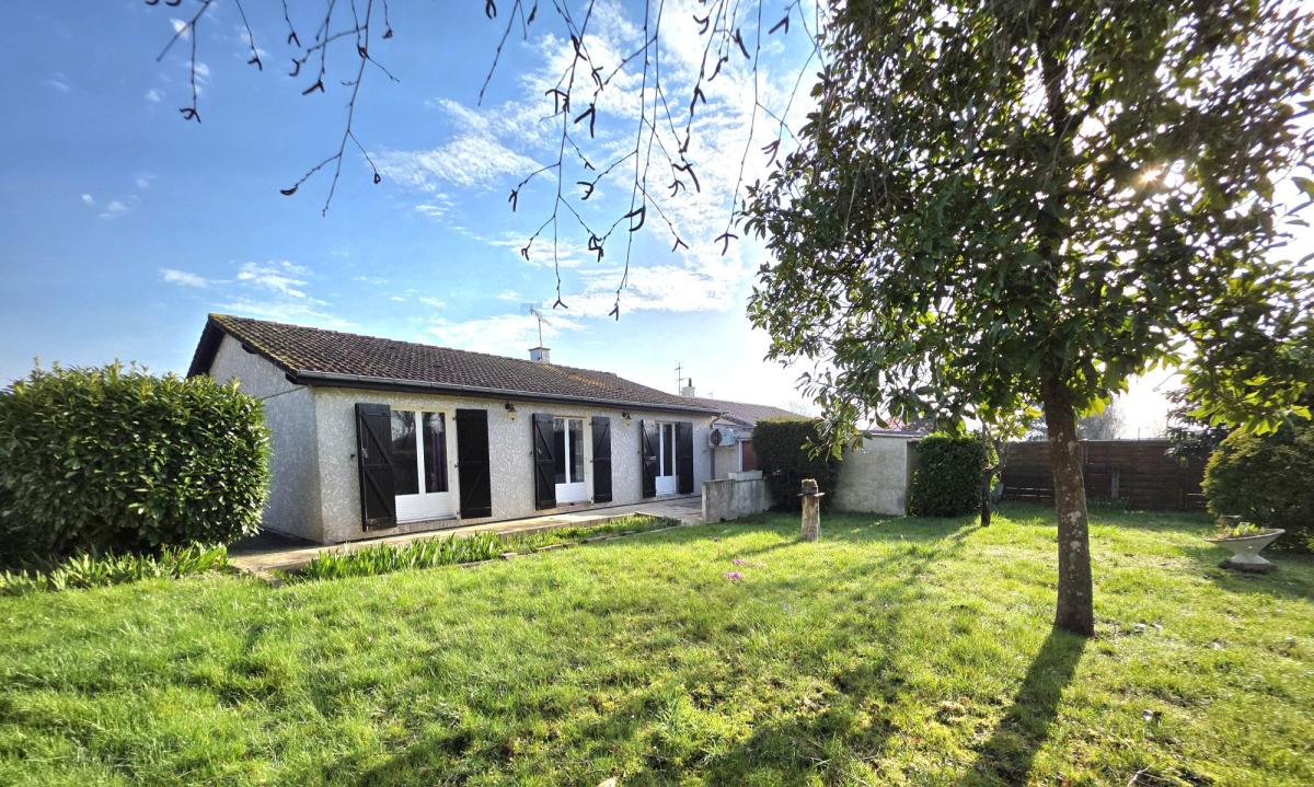 Maison 4 pièces 94 m² · à Vierzon · 93,6 m² · 112 024 €