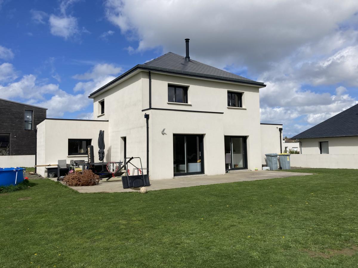 Maison 5 pièces 118 m² · à Kermaria-Sulard · 118 m² · 397 000 €