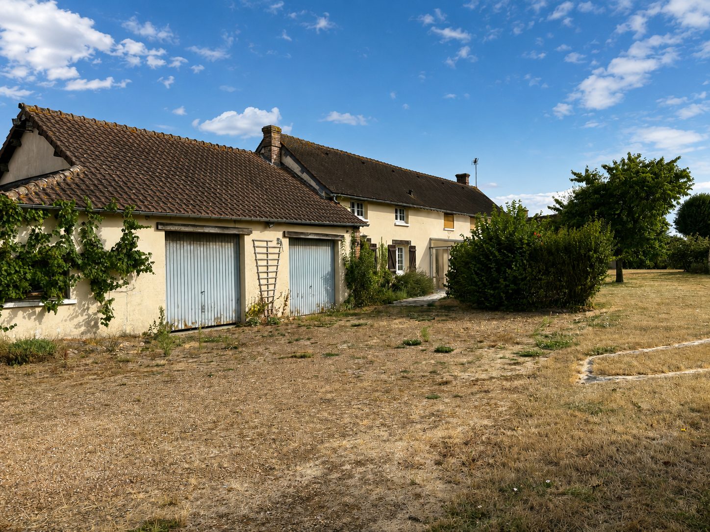 Maison 6 pièces 160 m² · à Courdemanche · 160 m² · 220 500 €