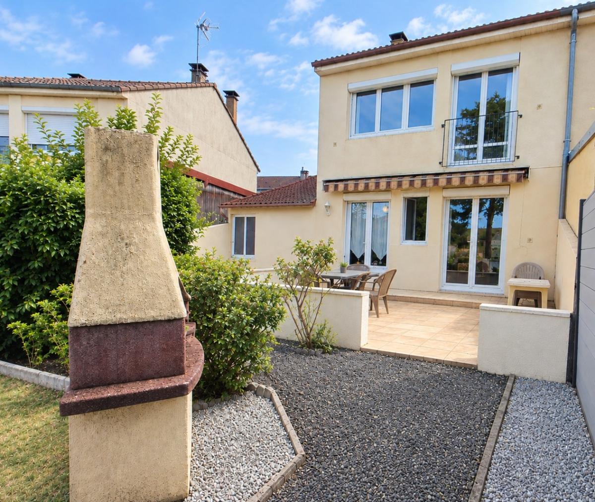 Maison 5 pièces 85 m² · à Arnage · 85 m² · 159 000 €