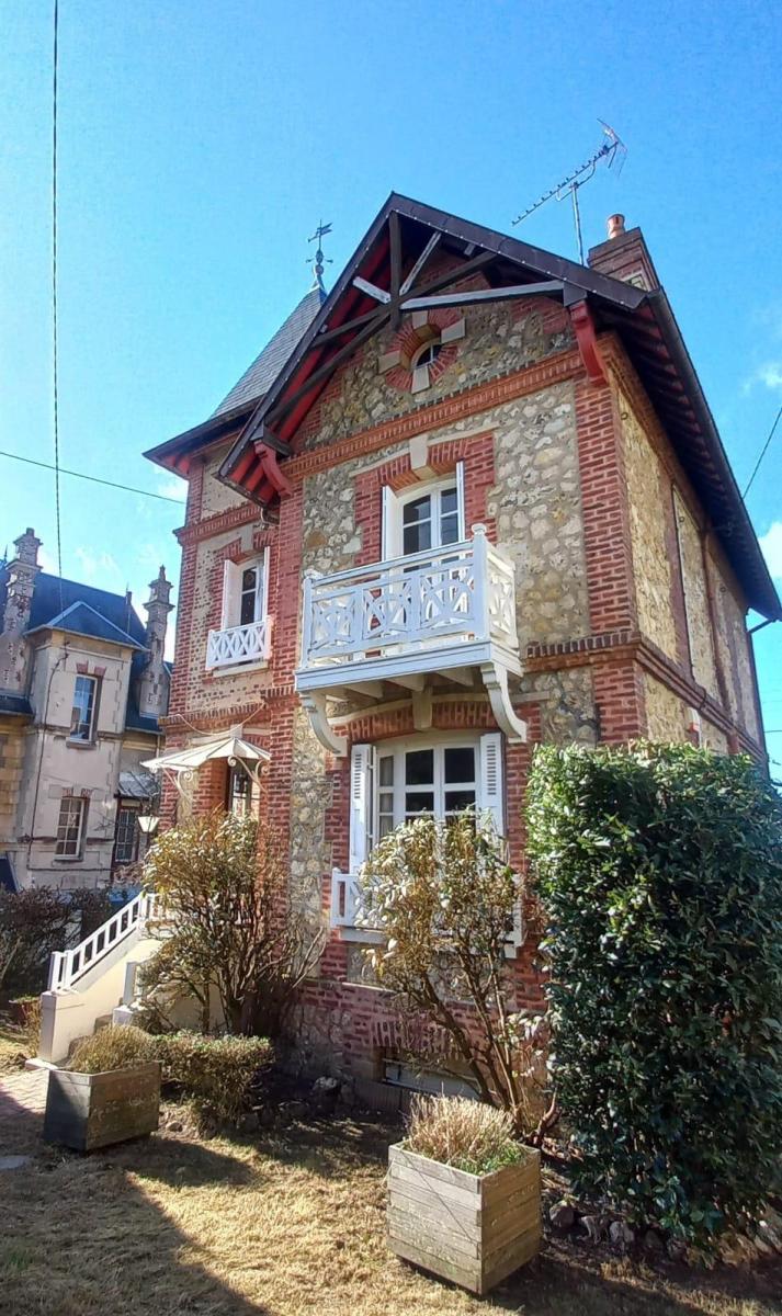 Maison 6 pièces 133 m² · à Trouville-sur-Mer · 133 m² · 800 000 €