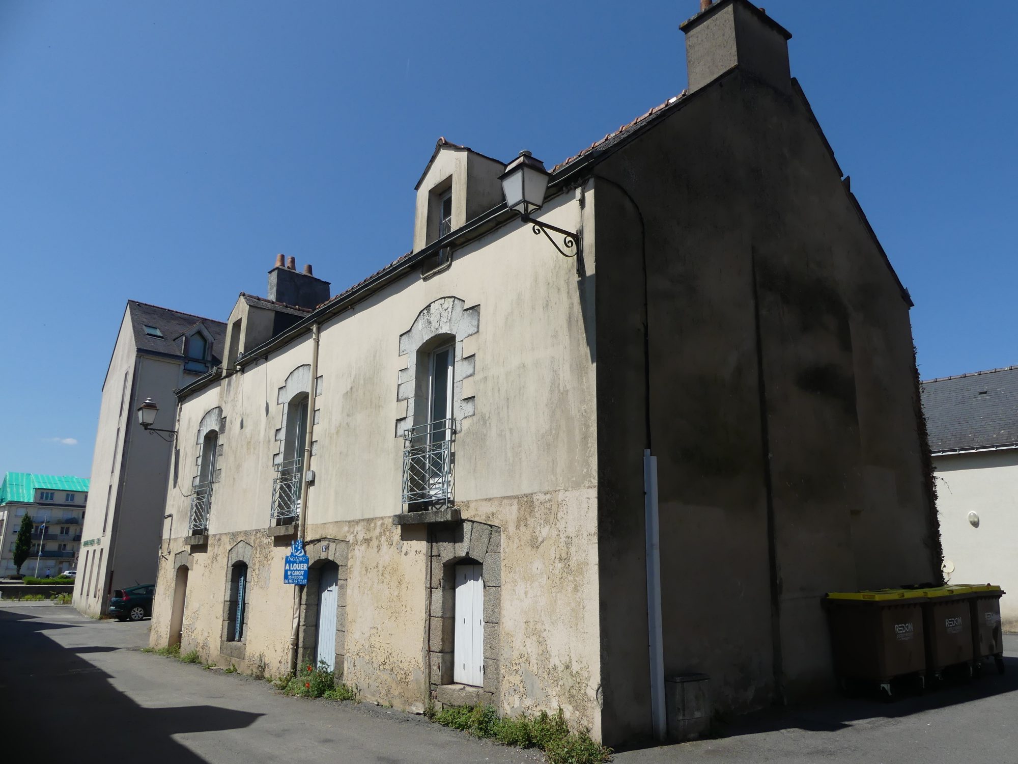 Réseau des notaires · à Redon · 137 m² · 900 €/mois