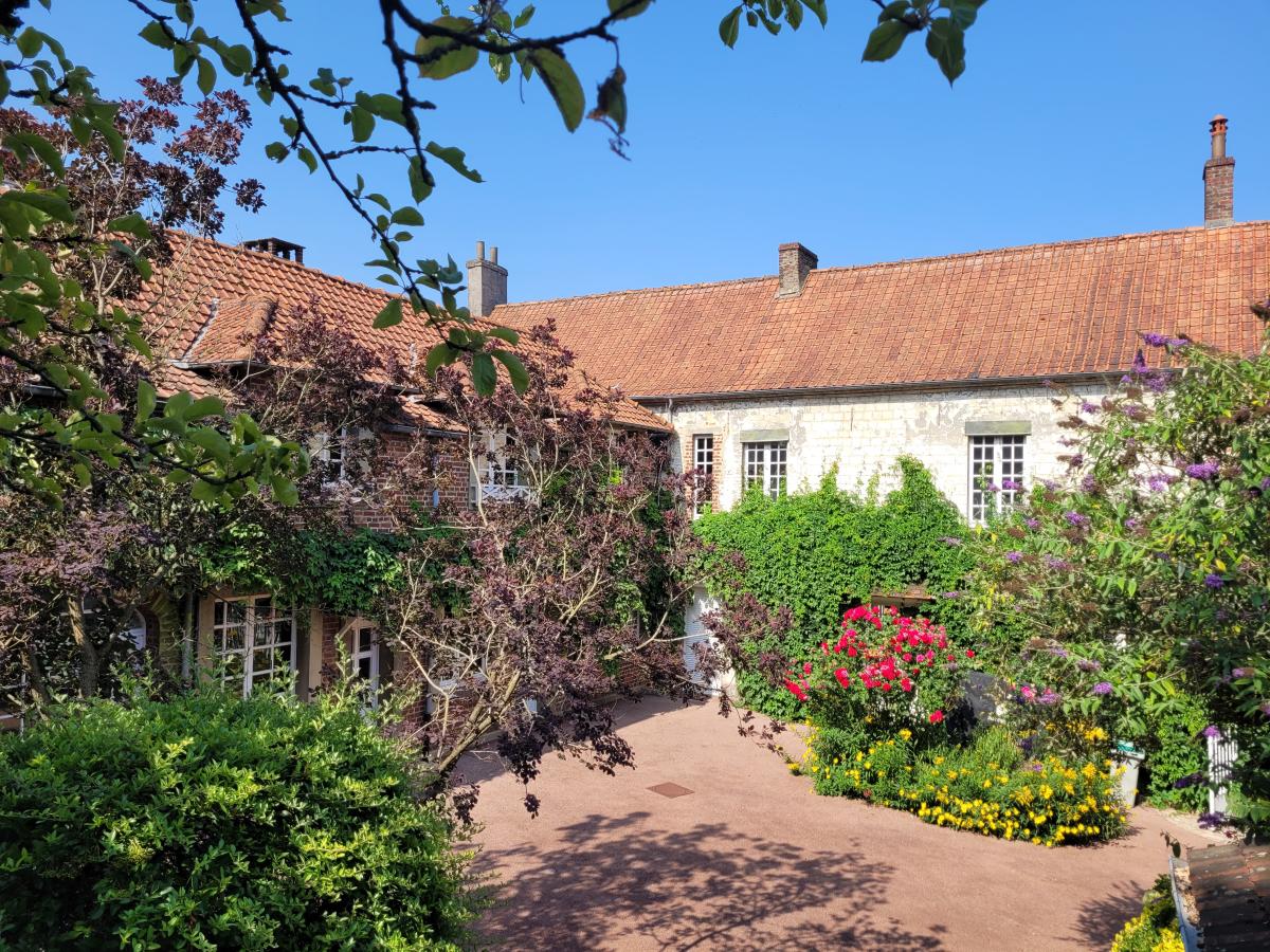 Maison 10 pièces 354 m² · à Fauquembergues · 354,3 m² · 286 400 €