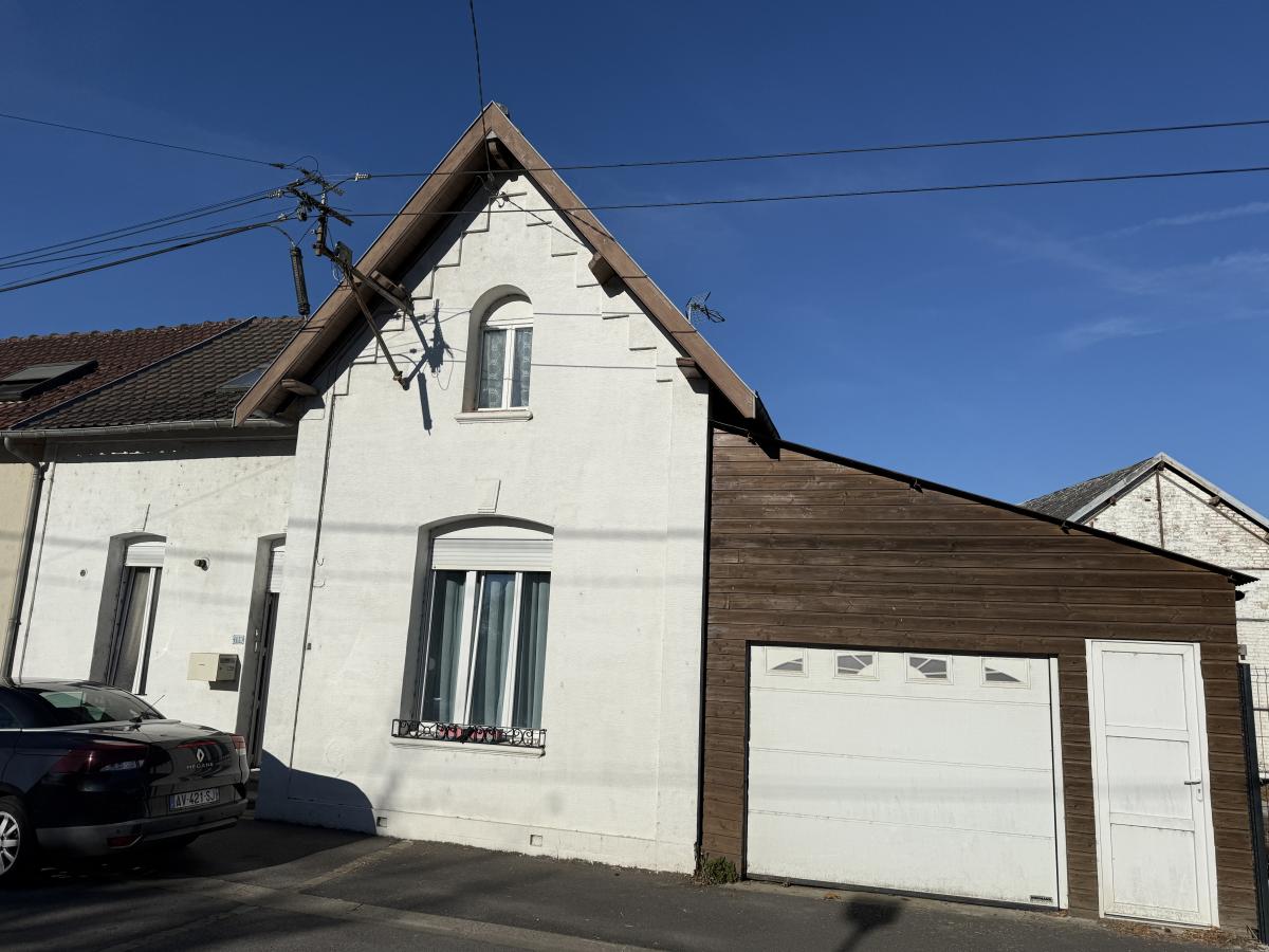 Maison 6 pièces 94 m² · à Busigny · 93,9 m² · 94 800 €