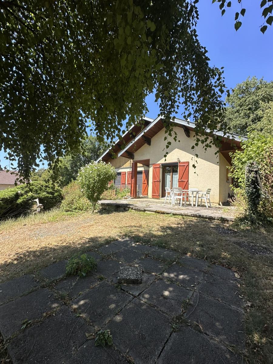 Maison 6 pièces 125 m² · à Montferrand-le-Château · 124,7 m² · 234 000 €