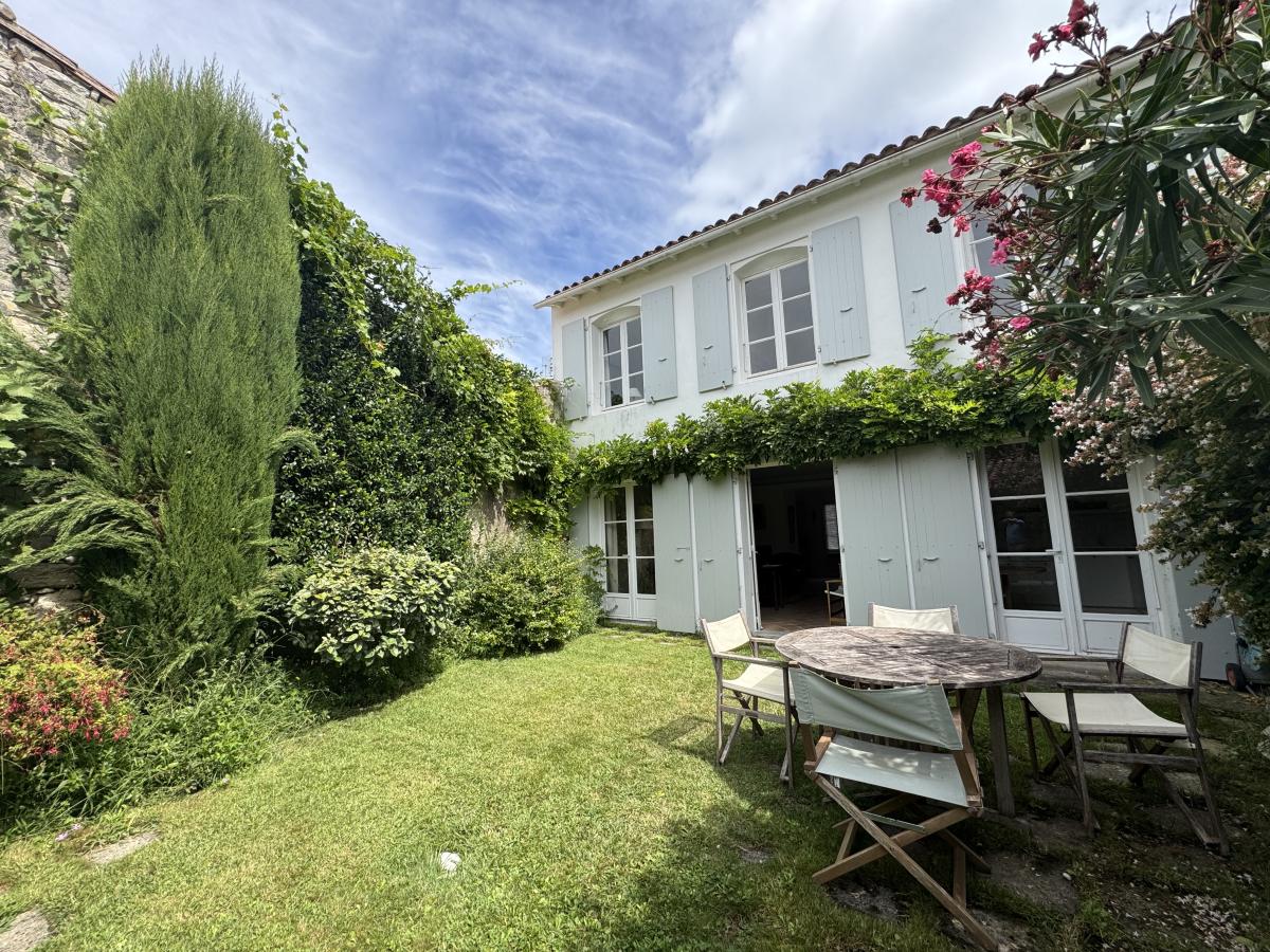 Maison 6 pièces 111 m² · à Saint-Martin-de-Ré · 111 m² · 1 035 000 €